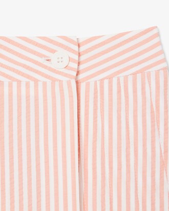 Falda corta tipo sobre de seersucker