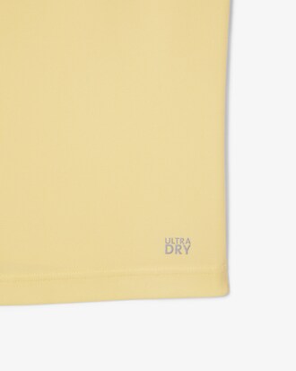 Polo de corte regular con protección UV