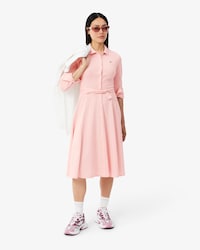 Vestido de petit piqu&eacute; con cintur&oacute;n y cuello polo