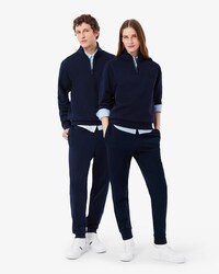 Pantal&oacute;n de ch&aacute;ndal con detalles de marca estampados en relieve