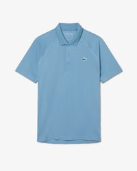 Polo de corte regular con protecci&oacute;n UV