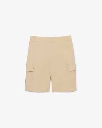 Pantal&oacute;n corto cargo de largo medio de tejido de gabardina