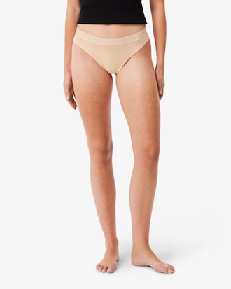 Tanga de algod&oacute;n el&aacute;stico con logotipo en la cinturilla