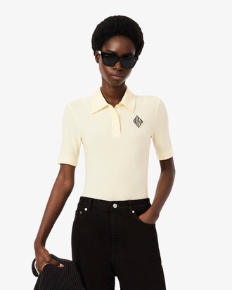 Polo bordado de corte ajustado