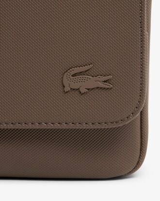 Bolso cl&aacute;sico para llevar al hombro con cierre de solapa para hombre