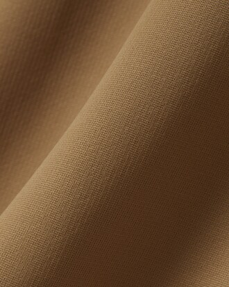 Polo de sat&eacute;n oversized con insignia Runway