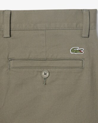 Pantal&oacute;n chino de corte ajustado de sarga el&aacute;stica