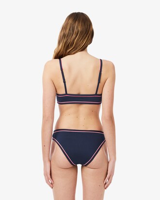 Top de bikini con ribetes en contraste