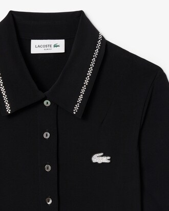 Vestido con cuello polo de tejido diamantado con cocodrilo de corte ajustado