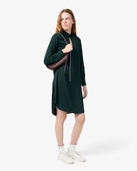 Vestido vaporoso con cuello camisero de crep&eacute;