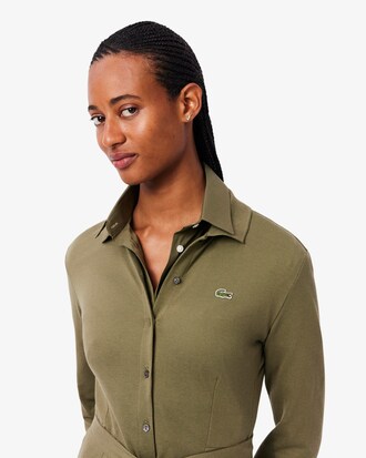 Vestido de petit piqu&eacute; con cintur&oacute;n y cuello polo