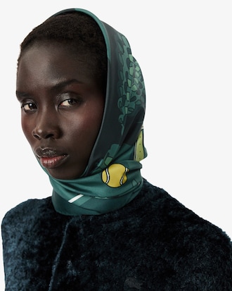 Foulard soie imprim&eacute; D&eacute;fil&eacute;