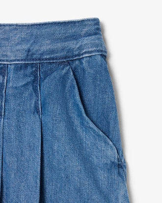Jupe-short pliss&eacute;e denim