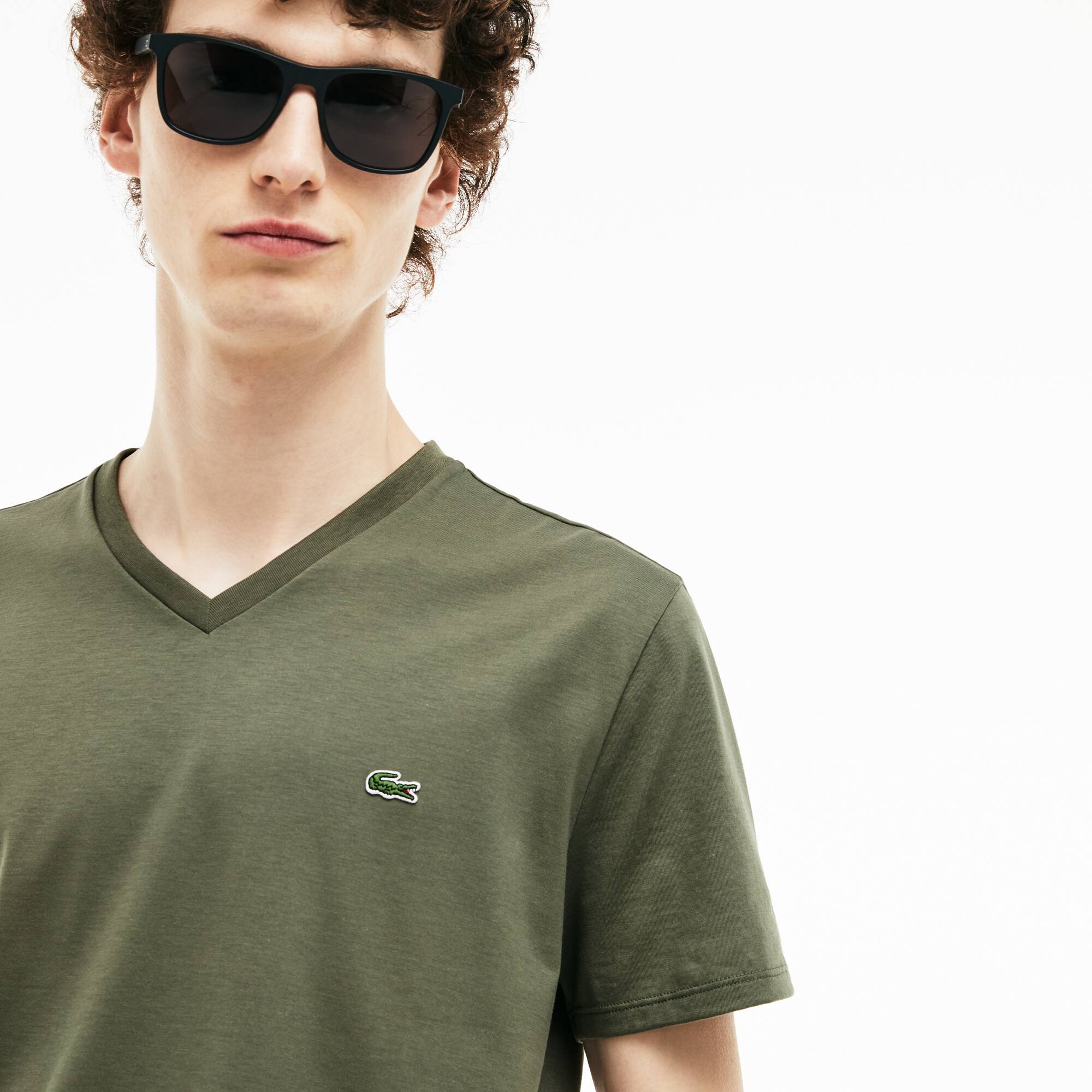 lacoste col v