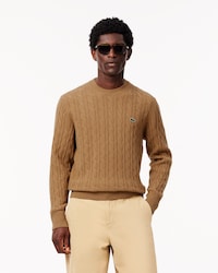 Pull torsadé en laine cardée col rond