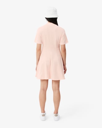 Robe &eacute;vas&eacute;e Petit Piqu&eacute; badge