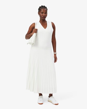 Robe longue pliss&eacute;e sans manches