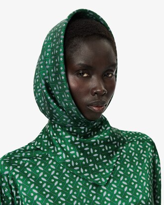 Foulard soie imprim&eacute; D&eacute;fil&eacute;