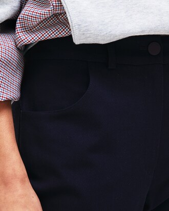 Pantalon slim fit en sergé de coton stretch uni