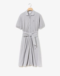 Robe polo boutonn&eacute;e et ceintur&eacute;e en coton souple uni