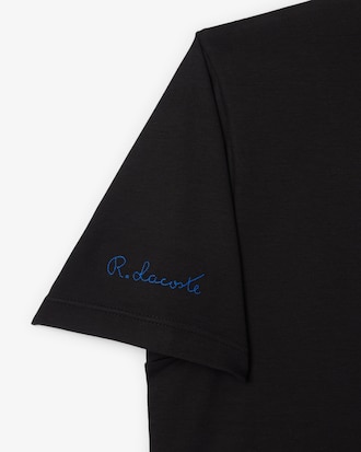 T-shirt con ricamo caratteristico