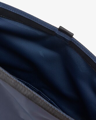 Borsa messenger grande Lacoste in Motion