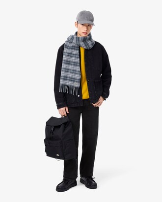 Cappellino ricamato in lana