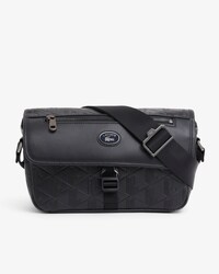 Borsa piccola in pelle con patta con monogramma