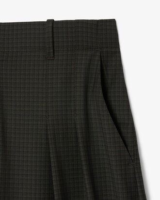 Bermuda oversize lunghi taglio ampio con pieghe