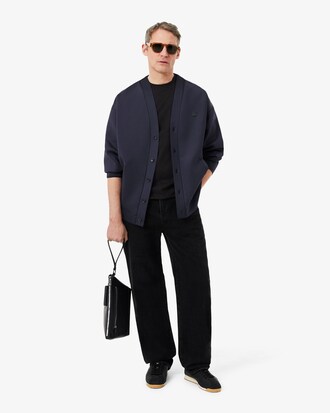 T-shirt con ricamo caratteristico