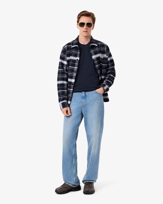 T-shirt con ricamo caratteristico