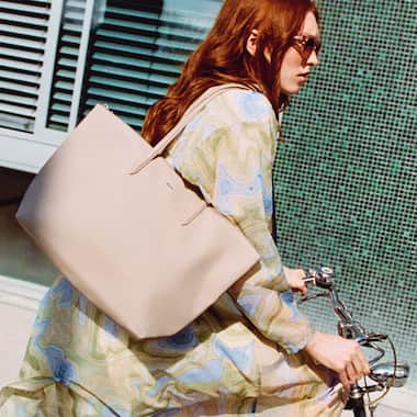 matiere-embossee-du-motif-petit-pique-L1212-concept-color