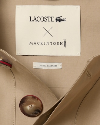 Polo oversize impermeabile Lacoste x Mackintosh