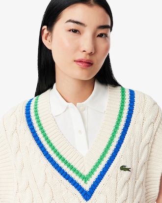 Gilet in maglia a trecce con scollo a V