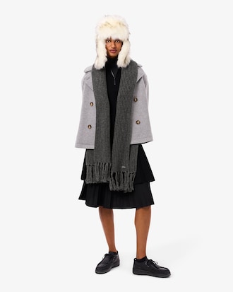 Sciarpa in lana cardata con frange