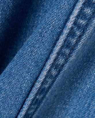 Jeans svasati in denim elasticizzato