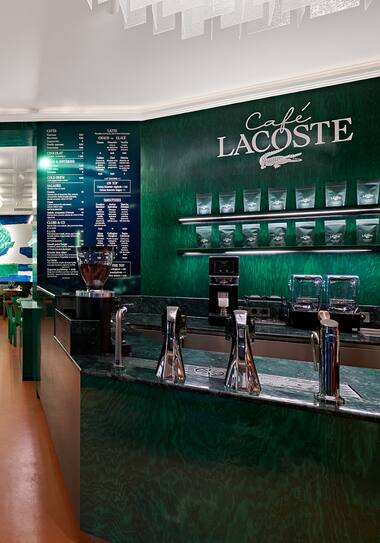 cafe-lacoste