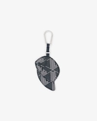 L Charms Sleutelring Monogram Pet