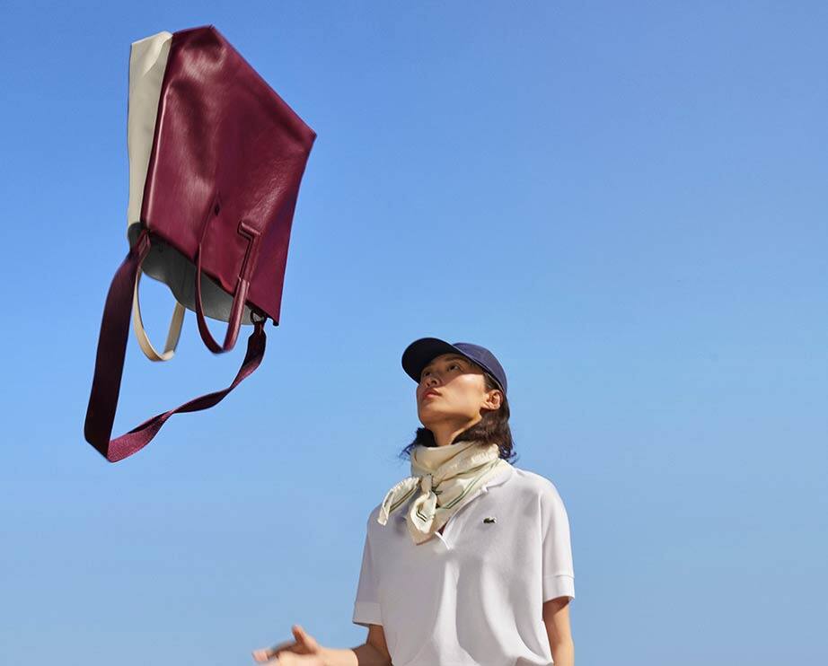 lacoste_women_leathergoods_bagscabas_entry_1