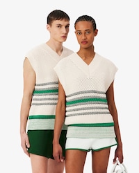 Colete tipo Sweater em Piqu&eacute; Listrado e Rendado