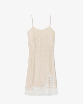 Vestido de Tule com Bordado de Paisagem Runway