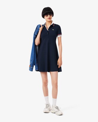 Vestido Skater El&aacute;stico com Gola de Polo