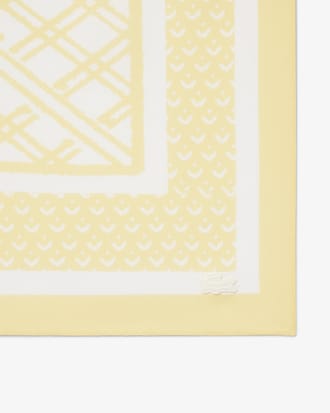 Len&ccedil;o com Estampado Alusivo ao T&eacute;nis