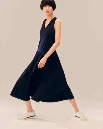 Vestido Comprido e sem Mangas Plissado