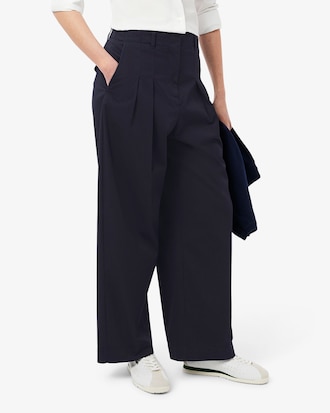 Wide Fit Stretch Gabardine Chino Pants